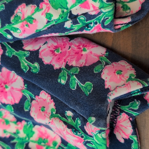 Lilly Pulitzer Darcy Scalloped Knit Shorts - Picture 7 of 8